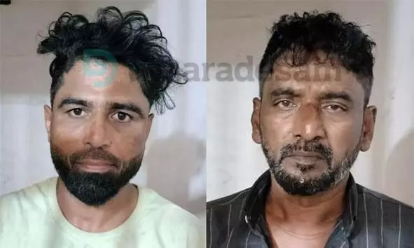 ഓട്ടോ റിക്ഷയില് കടത്തിയ 28.32 ഗ്രാം എം.ഡി.എം.എയുമായി 2 പേര് അറസ്റ്റില് ഓട്ടോ റിക്ഷയില് കടത്തിയ 28.32 ഗ്രാം എം.ഡി.എം.എയുമായി 2 പേര് അറസ്റ്റില്