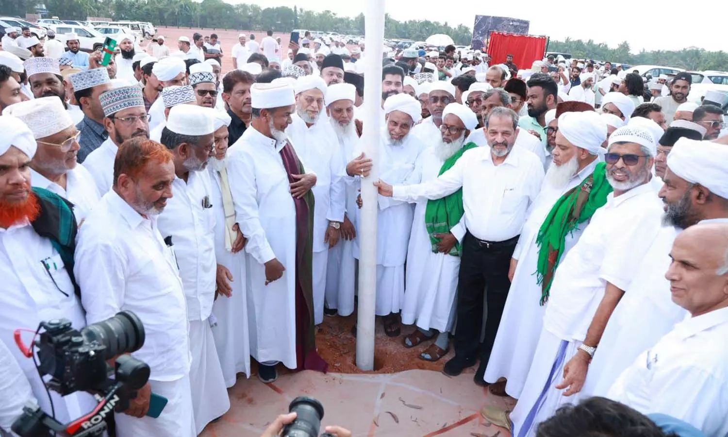 സമസ്ത നൂറാം വാര്‍ഷികം; പന്തല്‍ കാല്‍നാട്ടല്‍ ചടങ്ങ് പ്രൗഢമായി