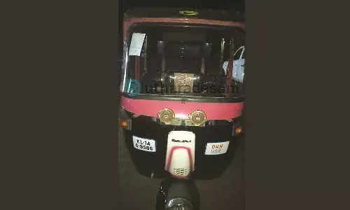 ഓട്ടോയില്‍ കടത്തിയ 1.100 കിലോ കഞ്ചാവ് പിടിച്ചു