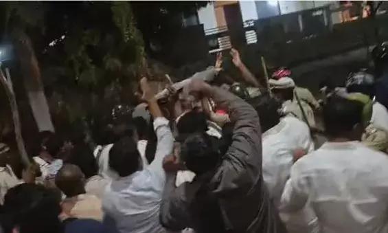 ബെല്ലാരിയില്‍ എം.എല്‍.എമാരുടെ അനുയായികള്‍ തമ്മില്‍ സംഘട്ടനം; ഒരാള്‍ കൊല്ലപ്പെട്ടു