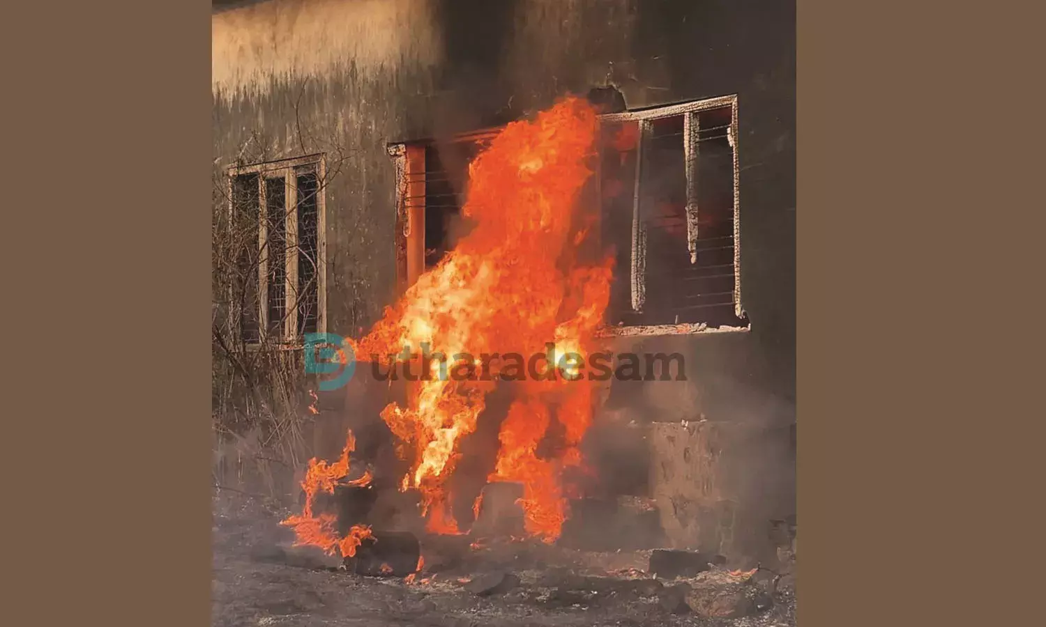 ചട്ടഞ്ചാല്‍ കുന്നാറ വ്യവസായശാലക്ക് സമീപം തീപിടിത്തം