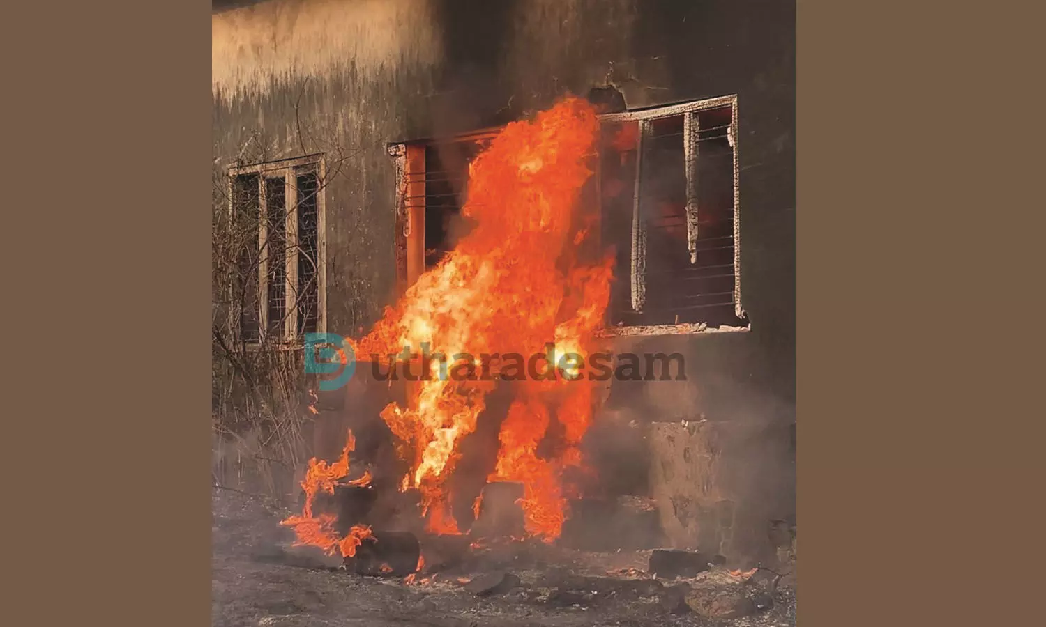 ചട്ടഞ്ചാല് കുന്നാറ വ്യവസായശാലക്ക് സമീപം തീപിടിത്തം ചട്ടഞ്ചാല് കുന്നാറ വ്യവസായശാലക്ക് സമീപം തീപിടിത്തം