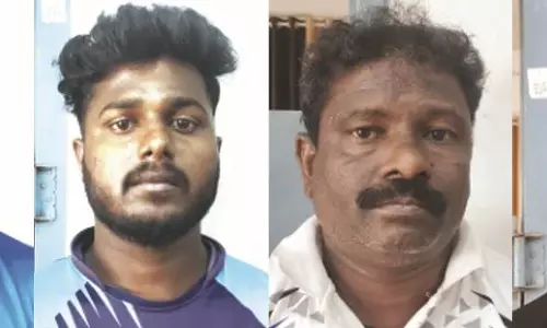 നിരോധിത പുകയില ഉല്പ്പന്നങ്ങള് വില്ക്കാത്തതിന് കട അടിച്ചുതകര്ത്തു; 4 പേര് അറസ്റ്റില് നിരോധിത പുകയില ഉല്പ്പന്നങ്ങള് വില്ക്കാത്തതിന് കട അടിച്ചുതകര്ത്തു; 4 പേര് അറസ്റ്റില്