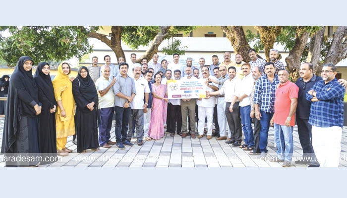 തളങ്കര സ്‌കൂളിലേക്ക് 1981 ബാച്ച് ഫര്‍ണിച്ചറുകള്‍ കൈമാറി