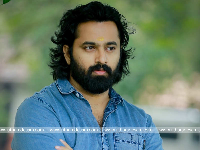 നടന് ഉണ്ണിമുകുന്ദന്റെ വീട്ടില് ഇ.ഡി റെയ്ഡ് നടത്തി; പരിശോധന മേപ്പടിയാന് 14ന് റിലീസ് ചെയ്യാനിരിക്കെ നടന് ഉണ്ണിമുകുന്ദന്റെ വീട്ടില് ഇ.ഡി റെയ്ഡ് നടത്തി; പരിശോധന മേപ്പടിയാന് 14ന് റിലീസ് ചെയ്യാനിരിക്കെ