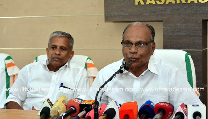 ഇനി സി.പി.എമ്മിനൊപ്പം എന്ന് പ്രഖ്യാപിച്ച് അഡ്വ. സി.കെ ശ്രീധരന്; വാര്ത്താസമ്മേളനത്തില് കോണ്ഗ്രസിനെതിരെ രൂക്ഷ വിമര്ശനം ഇനി സി.പി.എമ്മിനൊപ്പം എന്ന് പ്രഖ്യാപിച്ച് അഡ്വ. സി.കെ ശ്രീധരന്; വാര്ത്താസമ്മേളനത്തില് കോണ്ഗ്രസിനെതിരെ രൂക്ഷ വിമര്ശനം