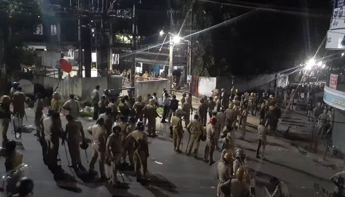 വിഴിഞ്ഞം സംഘര്ഷത്തില് എന്.ഐ.എ അന്വേഷണം; പൊലീസിനോട് റിപ്പോര്ട്ട് തേടി വിഴിഞ്ഞം സംഘര്ഷത്തില് എന്.ഐ.എ അന്വേഷണം; പൊലീസിനോട് റിപ്പോര്ട്ട് തേടി