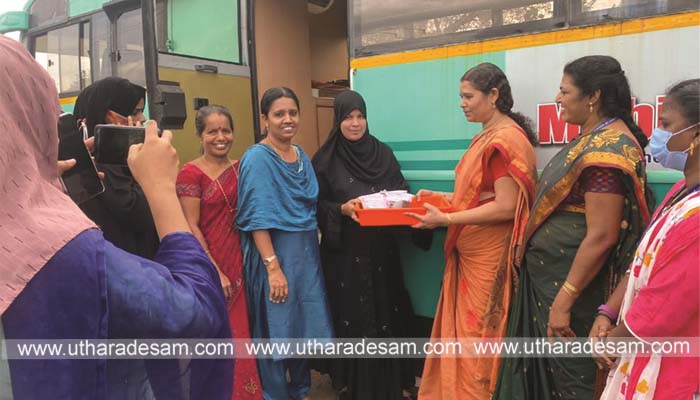 സഞ്ചരിക്കുന്ന മണ്ണ് പരിശോധനാ ലാബ് കുമ്പള കൃഷിഭവനില്‍ എത്തി