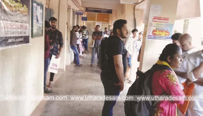 ലേണിംഗ് പരീക്ഷ മുടങ്ങി; ദുരിതം നേരിട്ടത് നിരവധി പേര് ലേണിംഗ് പരീക്ഷ മുടങ്ങി; ദുരിതം നേരിട്ടത് നിരവധി പേര്