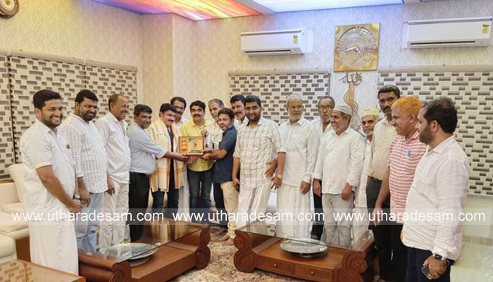 ലത്തീഫ് ഉപ്പള ഗേറ്റിന് സ്വീകരണം നല്കി ലത്തീഫ് ഉപ്പള ഗേറ്റിന് സ്വീകരണം നല്കി