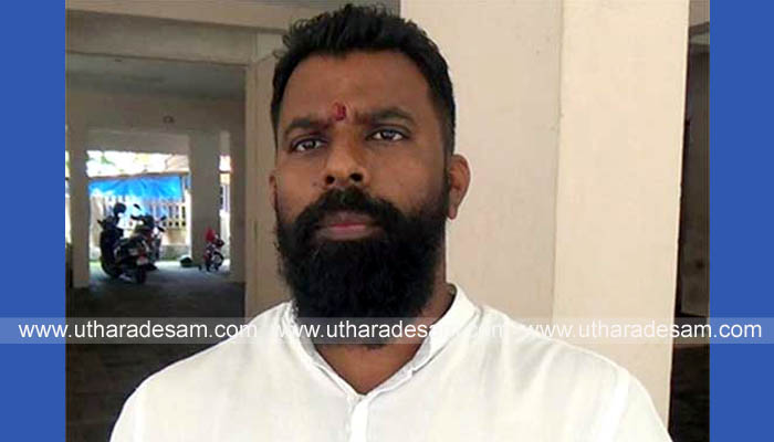 സ്വകാര്യവിവരങ്ങള് പരസ്യമാക്കുമെന്ന് ഭീഷണിപ്പെടുത്തി വ്യവസായിയില് നിന്ന് സ്വര്ണവും പണവും തട്ടിയെടുത്തു; ഹിന്ദുമഹാസഭാ നേതാവ് അറസ്റ്റില് സ്വകാര്യവിവരങ്ങള് പരസ്യമാക്കുമെന്ന് ഭീഷണിപ്പെടുത്തി വ്യവസായിയില് നിന്ന് സ്വര്ണവും പണവും തട്ടിയെടുത്തു; ഹിന്ദുമഹാസഭാ നേതാവ് അറസ്റ്റില്