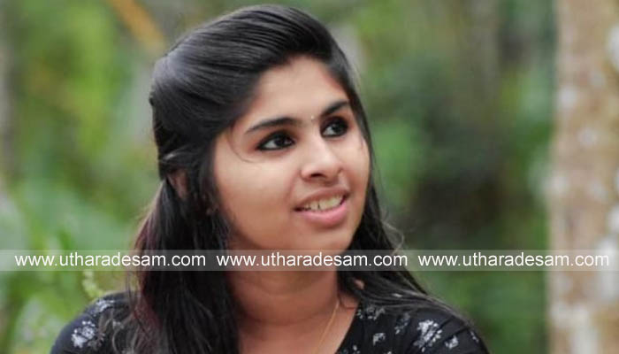 അഞ്ജുശ്രീ പാര്വതിയുടേതെന്ന് സംശയിക്കുന്ന ആത്മഹത്യാക്കുറിപ്പ് പൊലീസ് കോടതിയില് ഹാജരാക്കി അഞ്ജുശ്രീ പാര്വതിയുടേതെന്ന് സംശയിക്കുന്ന ആത്മഹത്യാക്കുറിപ്പ് പൊലീസ് കോടതിയില് ഹാജരാക്കി