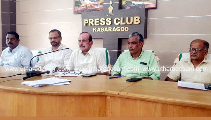 ഇന്ധന സെസ്: നിലനില്പ്പ് ഭീഷണിയില് കാസര്കോട്ടെ പമ്പുടമകള് ഇന്ധന സെസ്: നിലനില്പ്പ് ഭീഷണിയില് കാസര്കോട്ടെ പമ്പുടമകള്