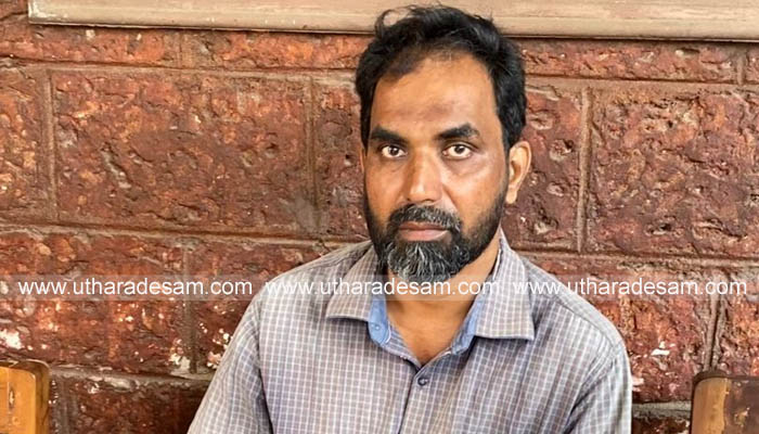 എട്ട് ലക്ഷം രൂപയുടെ കുഴല്പ്പണവുമായി തളങ്കര സ്വദേശി കാഞ്ഞങ്ങാട്ട് പിടിയില് എട്ട് ലക്ഷം രൂപയുടെ കുഴല്പ്പണവുമായി തളങ്കര സ്വദേശി കാഞ്ഞങ്ങാട്ട് പിടിയില്