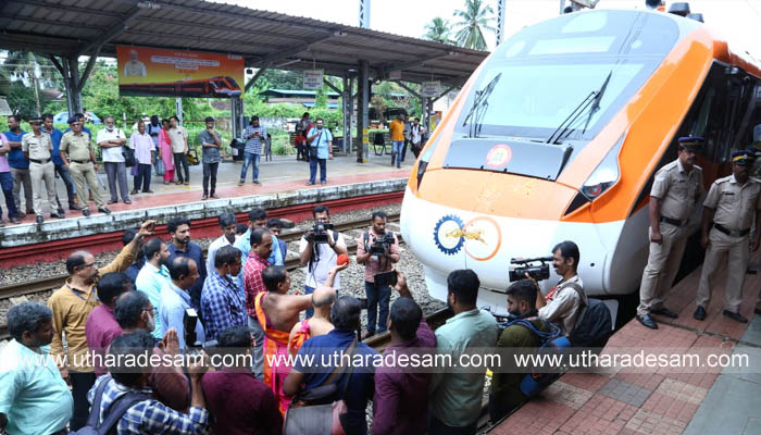 രണ്ടാം വന്ദേഭാരതും പ്രയാണം തുടങ്ങി; ആഹ്ലാദത്തിന്റെ ചൂളംവിളി കേട്ട് കാസര്‍കോട്