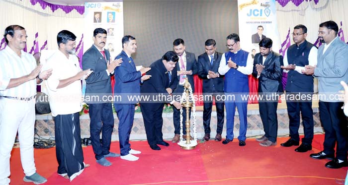 ജെ.സി.ഐ നീലേശ്വരം ഭാരവാഹികള്‍ ചുമതലയേറ്റു